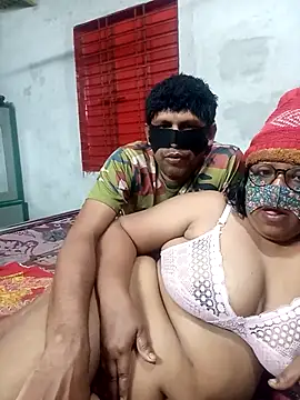 Snapshot of Pakhi_Couple_69 chatting on February 2026 10:45:01 AM Pakhi Couple 69 online show from February 2026 10:45:01 AM