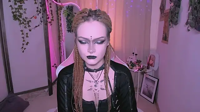 NicoleFlloret online show from March 2025 11:08:02 AM
