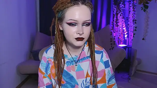 NicoleFlloret online show from March 2025 12:11:02 PM