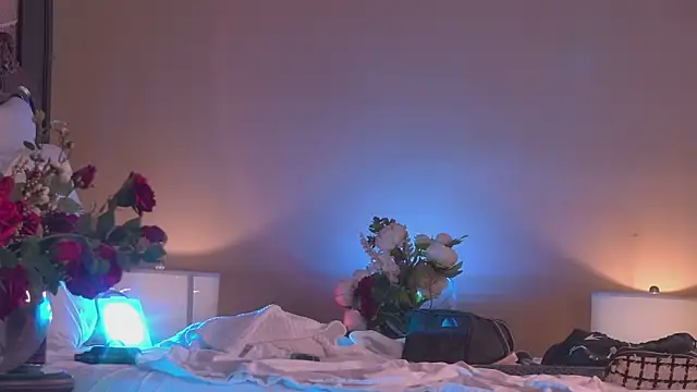 Snapshot of Amanda_River chatting on October 2025 06:42:02 PM Amanda River online show from October 2025 06:42:02 PM