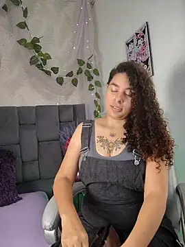 JessBrown online show from March 2025 05:37:01 PM