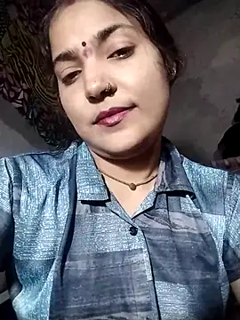 Maidangirl online show from October 2025 04:38:02 PM