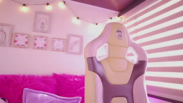 tommy blue online show from April 2026 11:26:02 AM