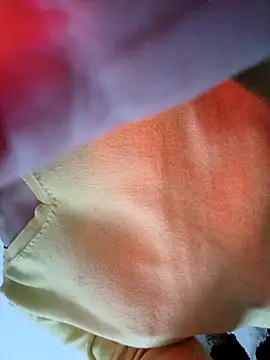 Snapshot of BellyDancer1 chatting on October 2025 07:42:02 AM BellyDancer1 online show from October 2025 07:42:02 AM