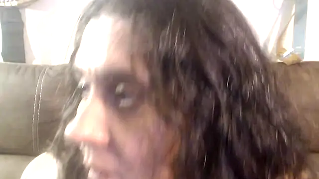 Dreaming Of Blue online show from September 2025 12:33:02 AM