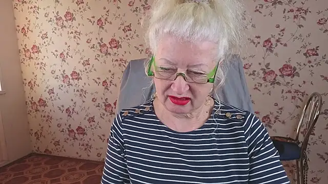 Maya Mayflower online show from October 2025 04:04:01 AM