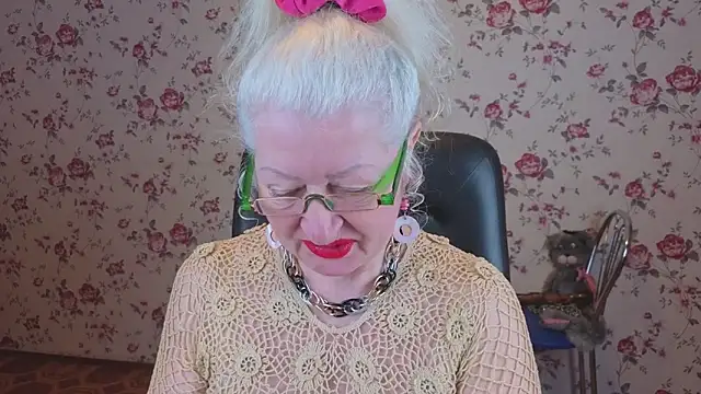 Maya Mayflower online show from April 2026 03:06:01 AM