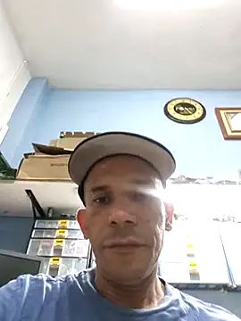 Snapshot of karlossan24 chatting on January 2026 11:30:02 PM karlossan24 online show from January 2026 11:30:02 PM