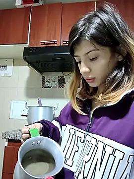 KratosAfroditacs online show from February 2026 01:12:02 PM