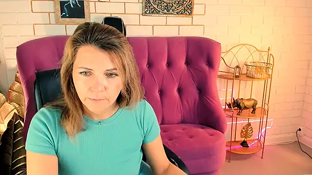 NicoleHitman online show from September 2025 09:35:02 AM