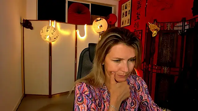 NicoleHitman online show from July 2026 01:13:01 PM