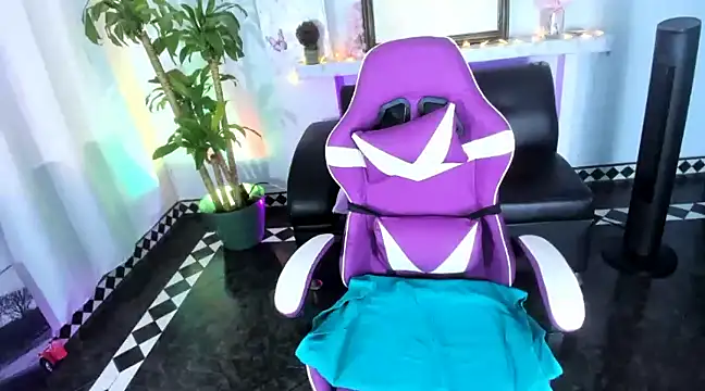 rose honey  online show from March 2025 08:37:01 PM