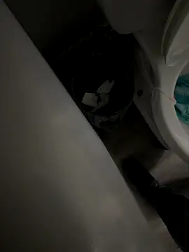 Snapshot of groovenox chatting on October 2025 04:33:02 AM groovenox online show from October 2025 04:33:02 AM