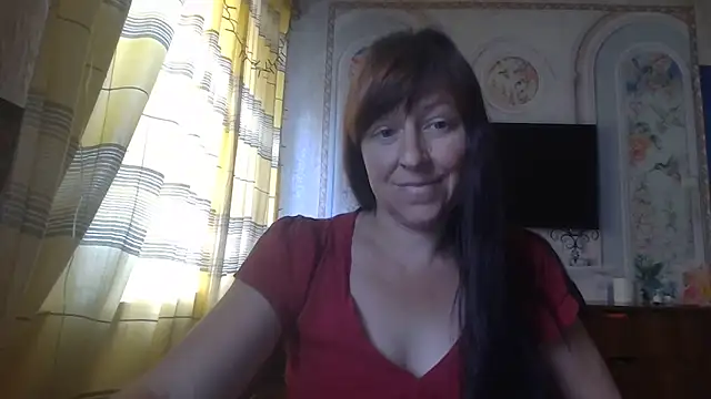 Snapshot of CarolinaReaperRed chatting on June 2026 09:31:02 AM CarolinaReaperRed online show from June 2026 09:31:02 AM