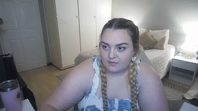 Neytjie online show from November 2025 06:14:01 PM