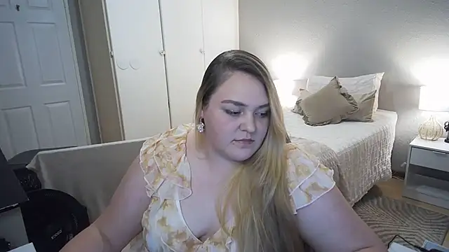 Neytjie online show from November 2025 05:47:02 PM