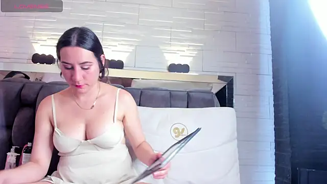 jade heartt online show from February 2026 07:15:01 PM