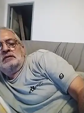coolbrady17 online show from March 2025 06:29:02 PM
