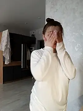 Bonechka online show from November 2025 07:09:01 AM