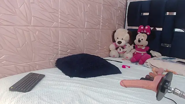 Aleska128 online show from November 2025 08:58:02 AM