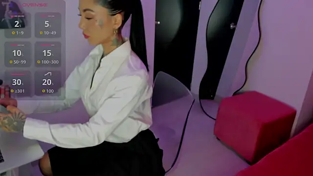 Dani Valen online show from March 2025 11:31:01 PM