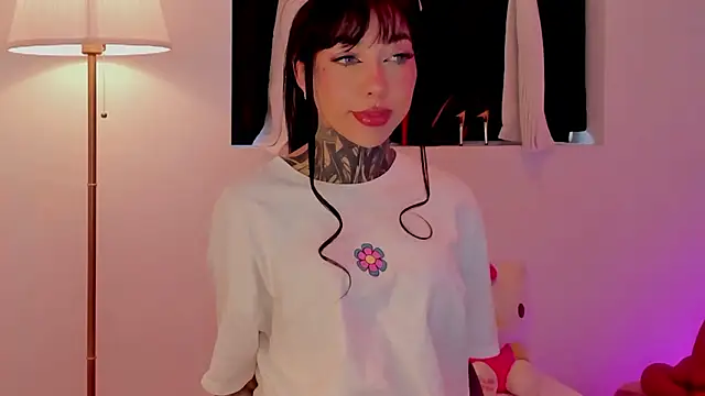 Dani Valen online show from September 2025 09:52:02 PM