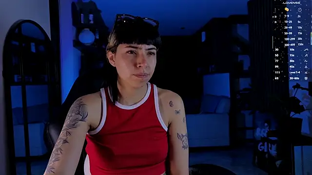 Saraa Desiree online show from April 2026 02:49:01 AM