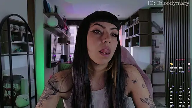 Snapshot of Saraa_Desiree chatting on June 2026 07:59:01 PM Saraa Desiree online show from June 2026 07:59:01 PM
