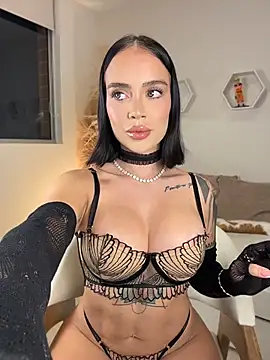 ValentinaMilann online show from July 2026 12:24:01 AM