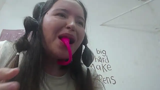 Snapshot of abbydirtys chatting on October 2025 05:30:02 PM abbydirtys online show from October 2025 05:30:02 PM