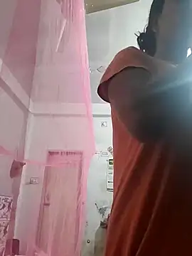 sexy-trisha1 online show from October 2025 05:23:02 PM