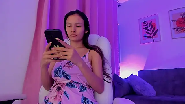 gaaby foxx online show from November 2025 01:56:02 PM