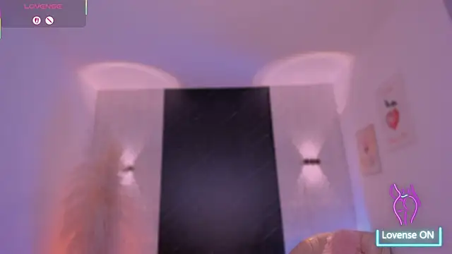 IvyJonesX online show from July 2026 04:44:02 PM
