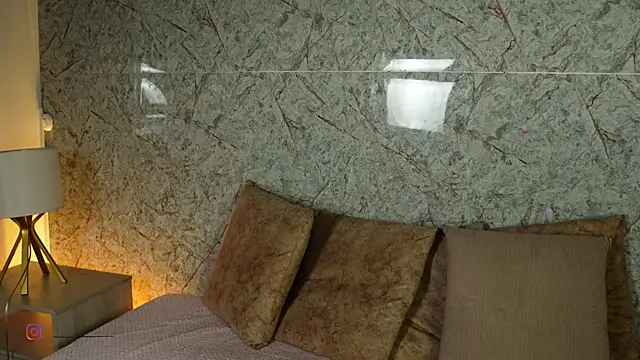 alison222  online show from January 2026 12:29:01 PM