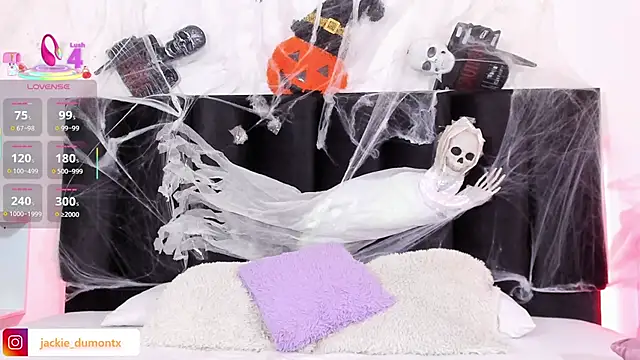 JackieDumont1 online show from October 2025 07:37:01 PM