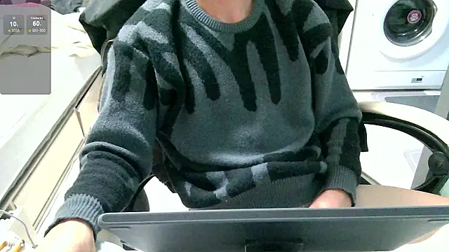 Snapshot of jhh2888 chatting on November 2025 01:00:01 PM jhh2888 online show from November 2025 01:00:01 PM