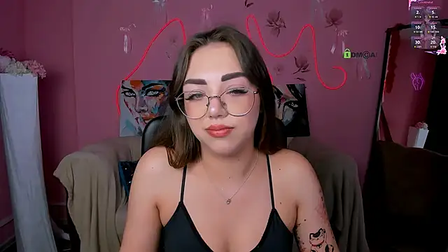 Snapshot of kiki_swan chatting on June 2026 07:29:01 PM kiki swan online show from June 2026 07:29:01 PM