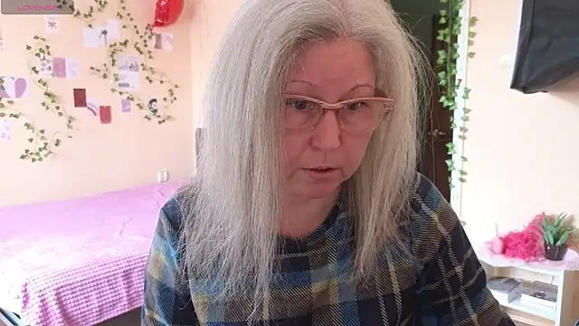 Wane Witch online show from April 2026 08:45:01 AM