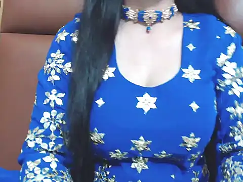 RealNaina online show from October 2025 05:46:01 PM