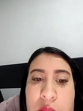 Snapshot of mialorents chatting on October 2025 02:28:01 PM mialorents online show from October 2025 02:28:01 PM