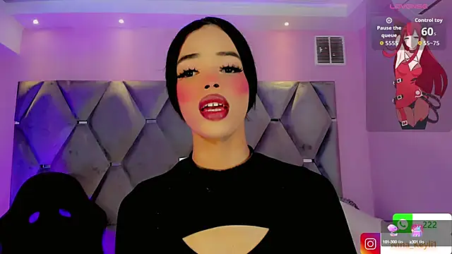 Nina Keyli online show from October 2025 07:02:01 PM