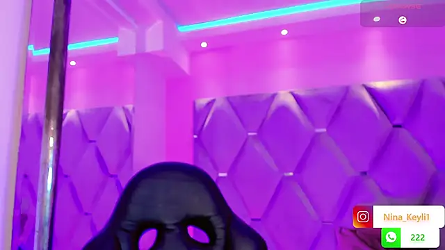 Nina Keyli online show from December 2025 07:43:01 PM