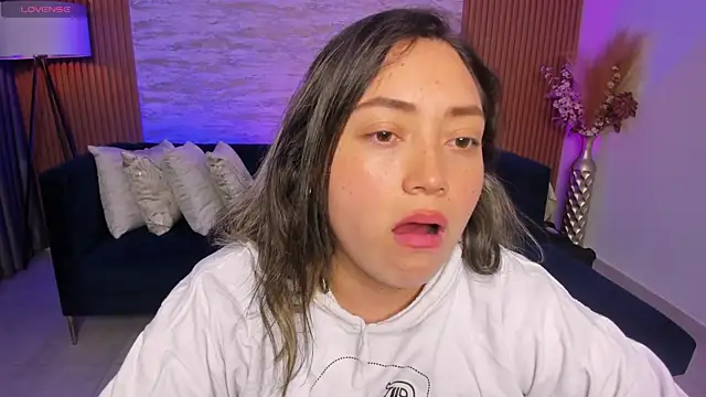 heidy johns online show from November 2025 03:07:01 AM