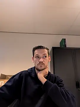 arnoanro online show from March 2026 01:06:01 PM