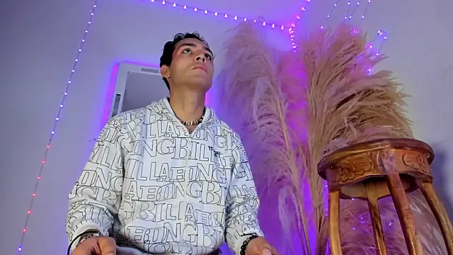 Snapshot of arthemisa_hot chatting on October 2025 01:17:02 PM arthemisa hot online show from October 2025 01:17:02 PM