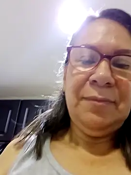 Snapshot of victoria_wayne chatting on September 2025 10:17:01 AM victoria wayne online show from September 2025 10:17:01 AM