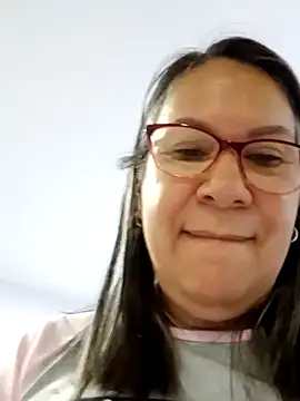 victoria wayne online show from October 2025 10:23:02 AM