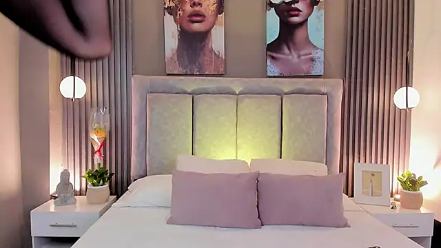 Snapshot of GiannaColling1 chatting on September 2025 04:08:01 PM GiannaColling1 online show from September 2025 04:08:01 PM