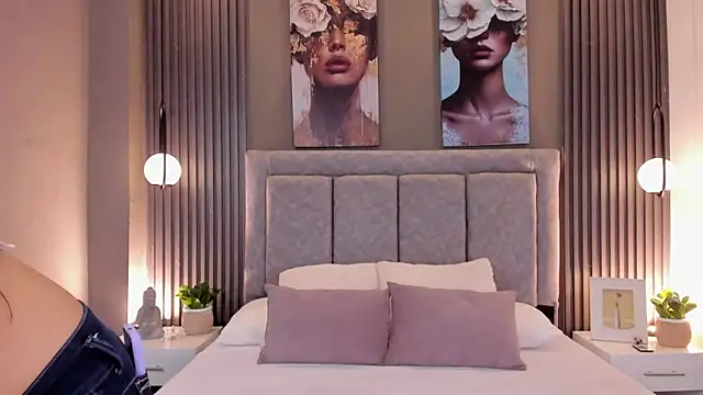 Snapshot of GiannaColling1 chatting on September 2025 10:03:02 PM GiannaColling1 online show from September 2025 10:03:02 PM