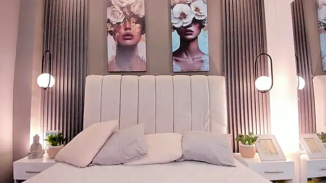 GiannaColling1 online show from January 2026 08:03:01 PM